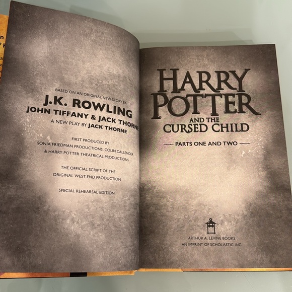 Harry Potter and the Cursed Child parts 1&2 SPECIAL REHEARSAL EDITION SCRIPT - Picture 8 of 13